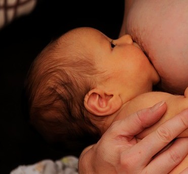 Kutatások hete: A szoptatás az anyát is védi