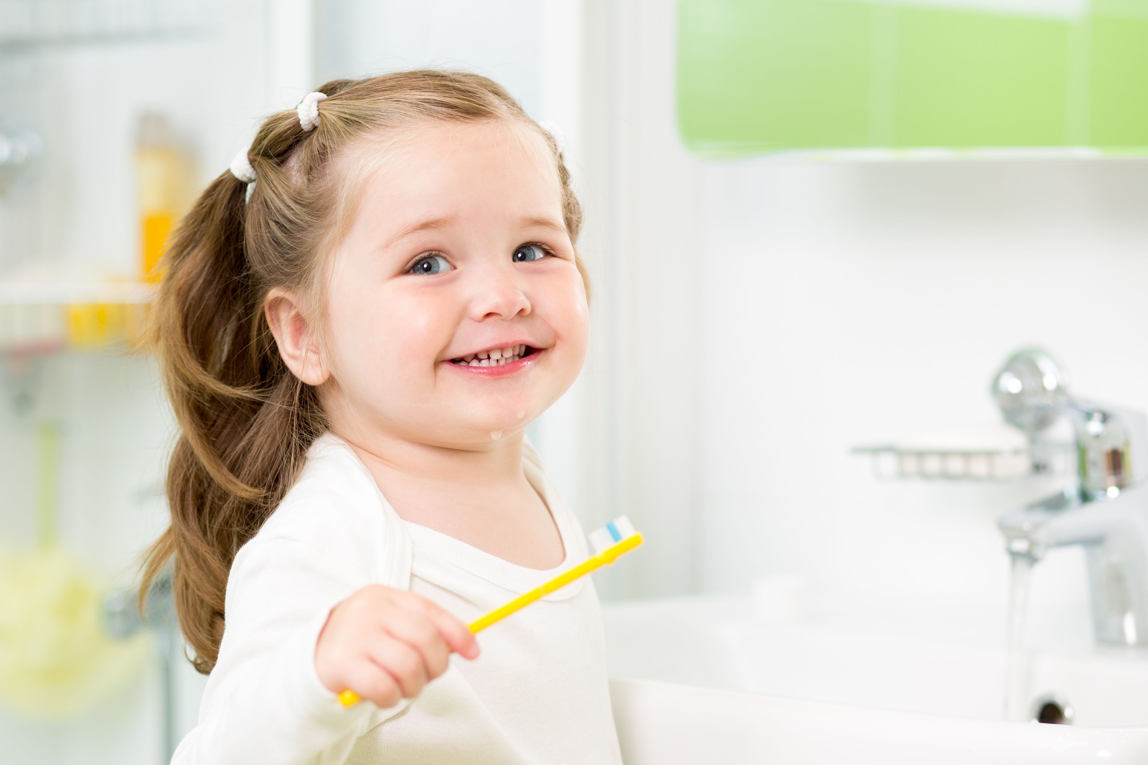 Mikor kezdjen el a baba fogat mosni?
