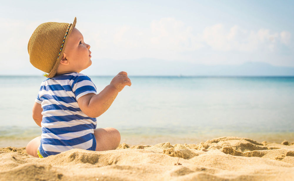 10 tipp, hogy könnyű legyen a nyári babaápolás